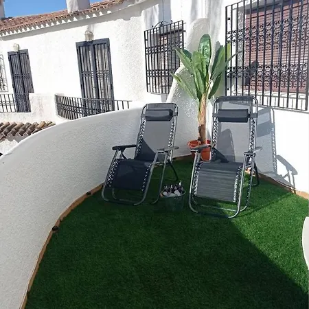 Apartamento Duplex. Muy Tranquilo. Terraza Y Bbq *